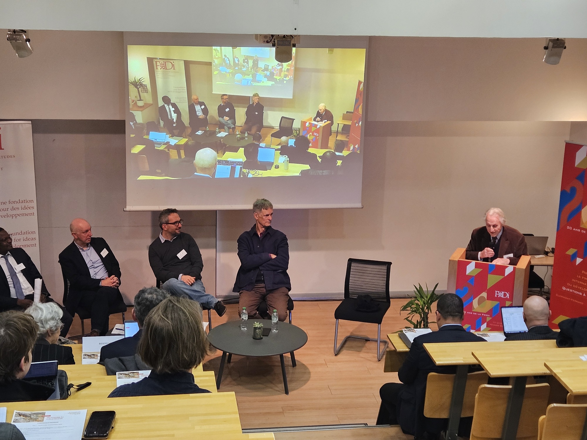 Conférence internationale : La ruée vers les minerais critiques, novembre 2025